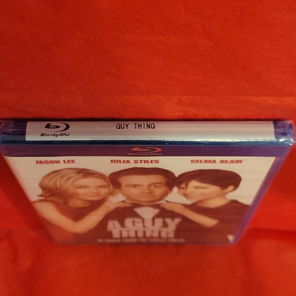 🌲 A Guy Thing Blu-ray disc movie - Picture 3 of 4